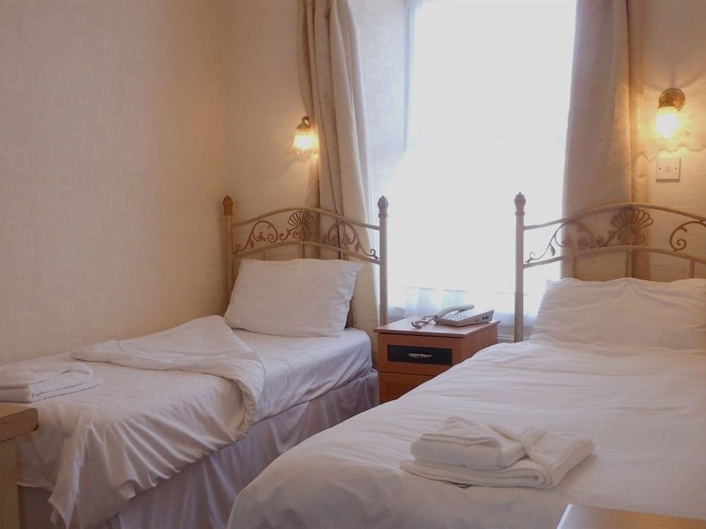 The Kynance House On Plymouth Hoe ,26 Ensuite Rooms ภายนอก รูปภาพ